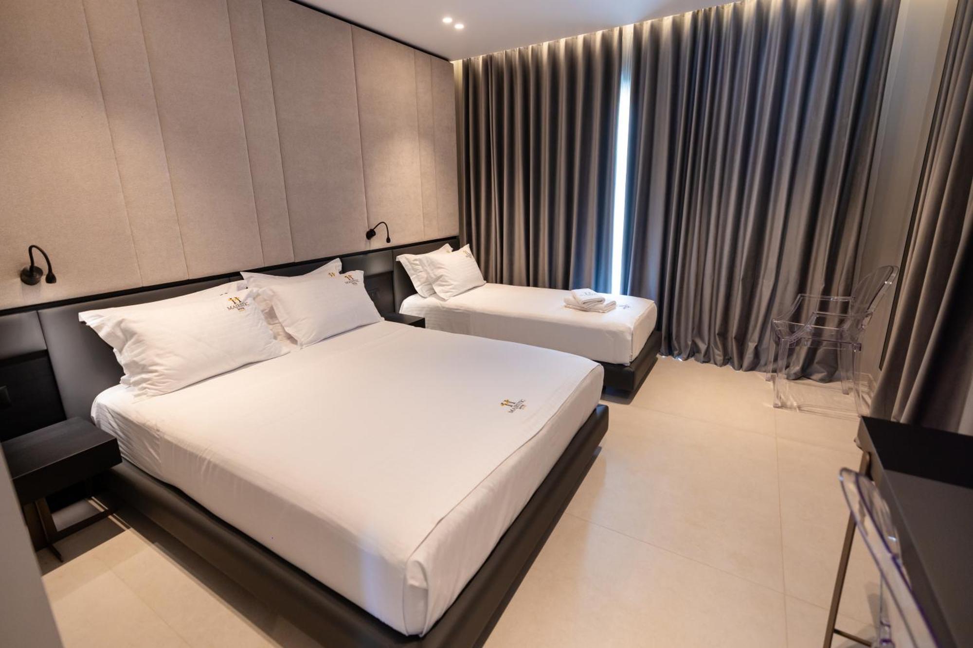 Hotel Majestic Радима Экстерьер фото